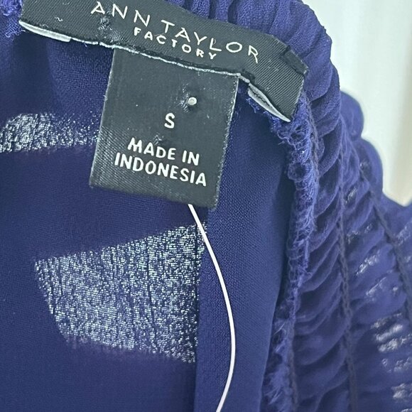 NWT Ann Taylor Factory Professional Career Top Purple Size Small Ruffles - Picture 2 of 8